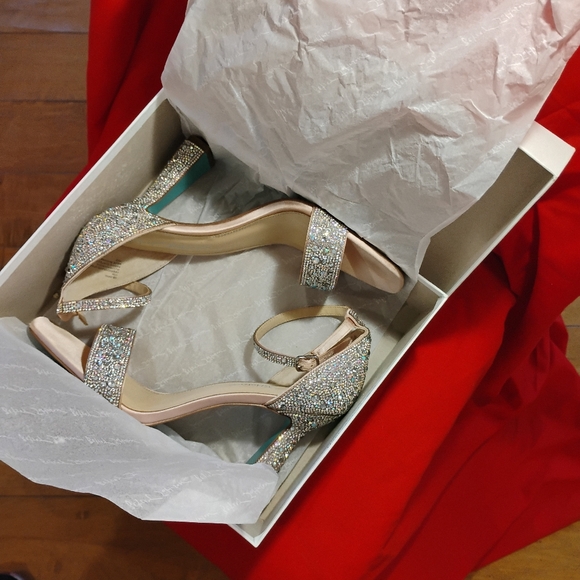 Betsey Johnson SB-Dani Rhinestone Heels Size 11M – Bridal, Prom, or Party Ready! - Picture 9 of 14